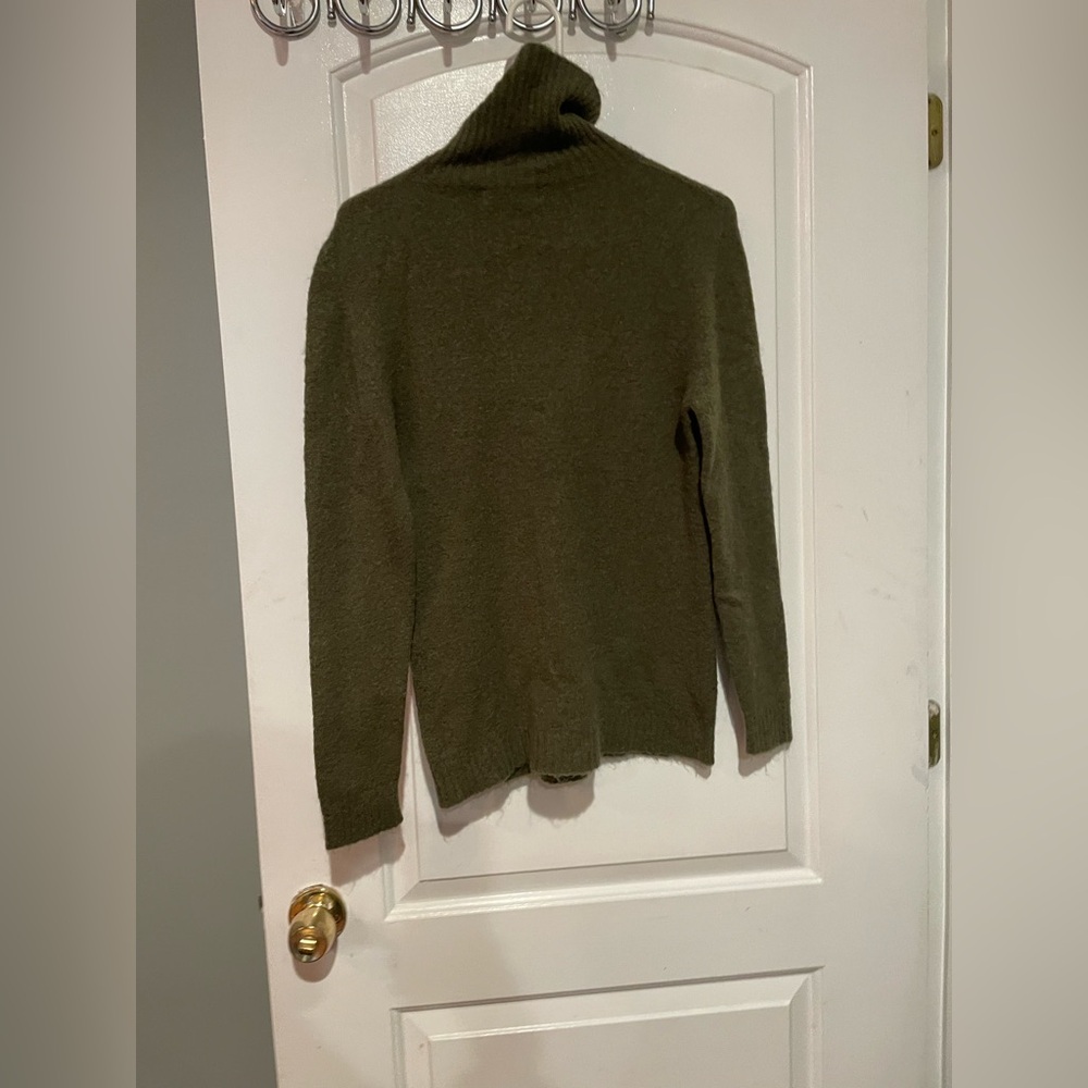 New! INDI & COLD Jessie Perkins Knit Sweater 💚 Medium - Picture 7 of 10